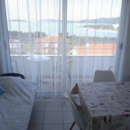 Luka With Balcony, Sea View And Free Parking Apartment Šibenik